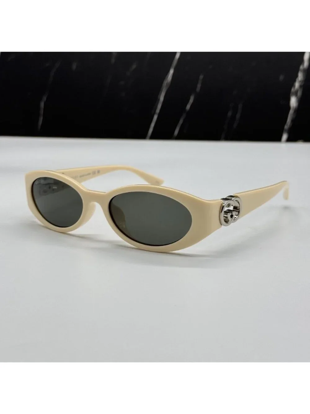 New Gucci Ivory Gray Women Oval Sunglasses GG1662SA 004